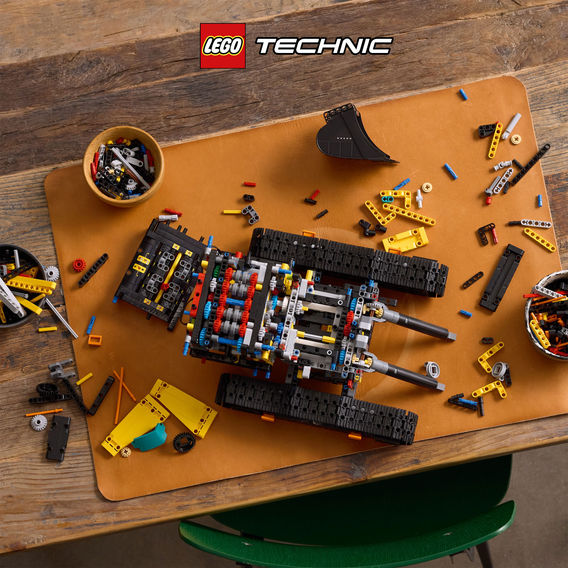 LEGO®Technic Volvo EC500 Hybrid Excavator LEGO®Technic Volvo EC500 Hybrid Excavator