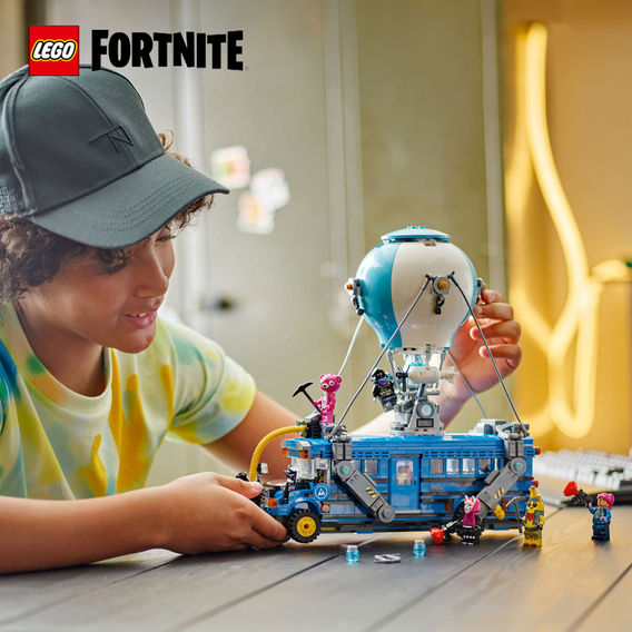 LEGO® Fortnite® Battle Bus LEGO® Fortnite® Battle Bus
