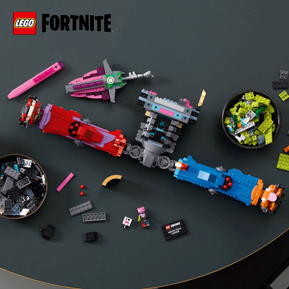 LEGO® Fortnite® Mecha Team Leader