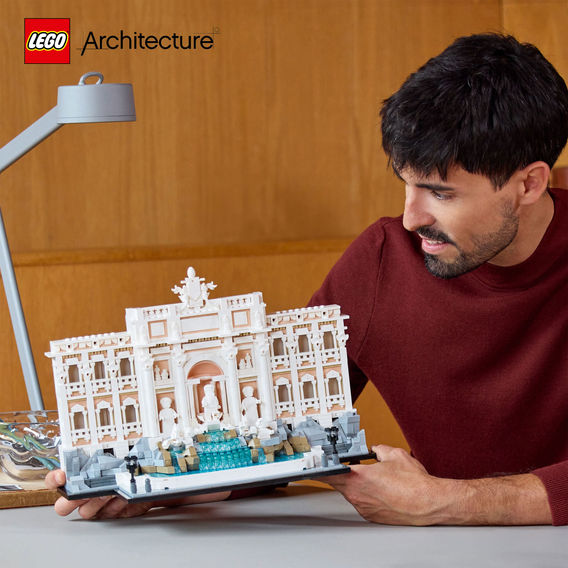 LEGO® Trevi Fountain LEGO® Trevi Fountain