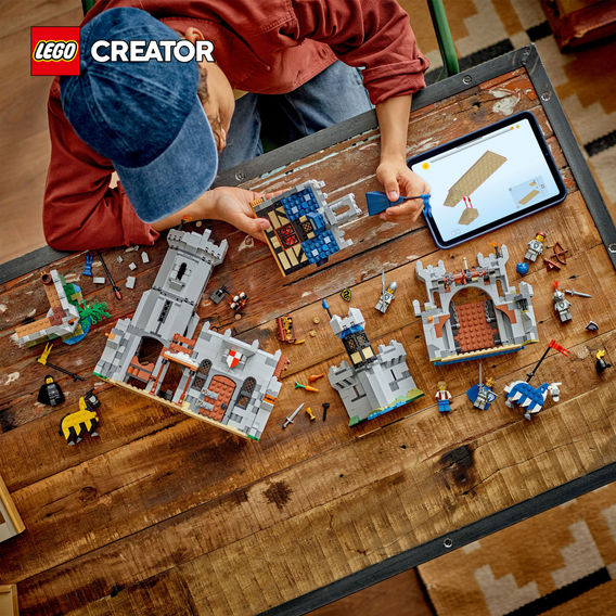 LEGO® Creator Medieval Horse Knight Castle LEGO® Creator Medieval Horse Knight Castle