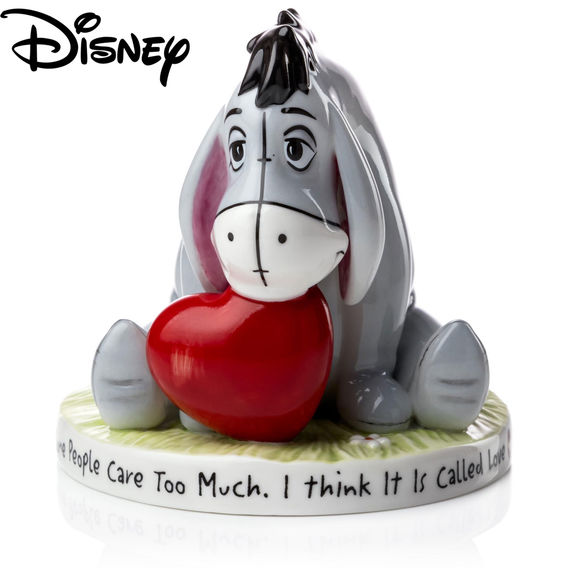 Winnie the Pooh ‘I Think It’s Called Love’ Figurine Winnie the Pooh ‘I Think It’s Called Love’ Figurine