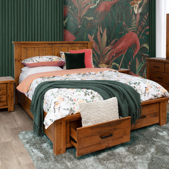 Outback Queen Bed