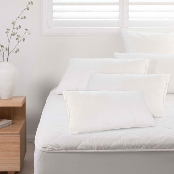 Chateau 4 Pillow Pack