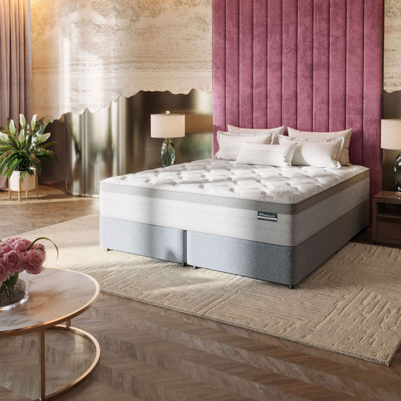 Sealy Posturepedic Embassy Ultraplush Ensemble - QB