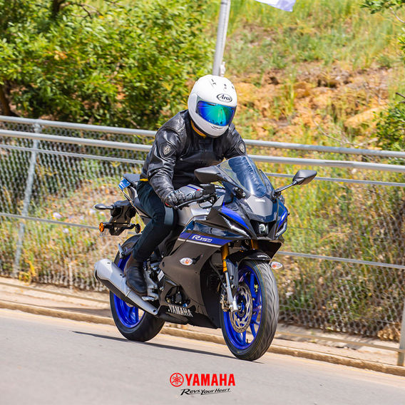 Yamaha YZF-R15M Yamaha YZF-R15M
