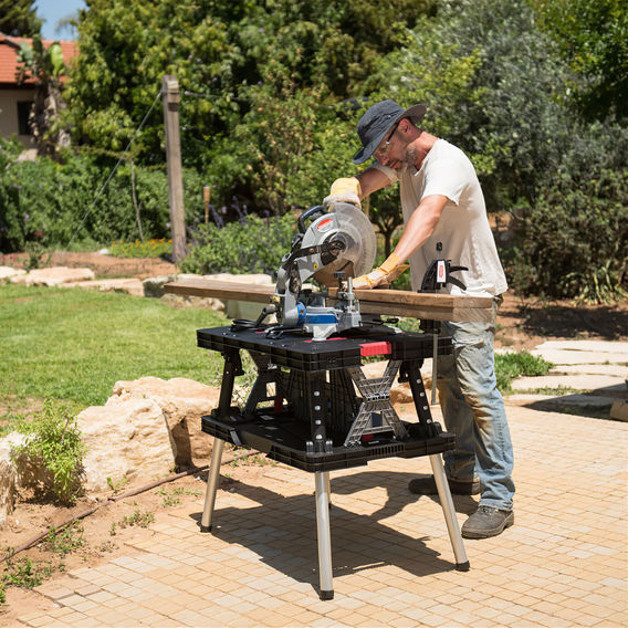Keter Folding Work Table with Clamps Keter Folding Work Table with Clamps