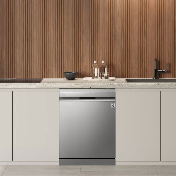 LG 15 Place QuadWash® Dishwasher Platinum Steel LG 15 Place QuadWash® Dishwasher Platinum Steel